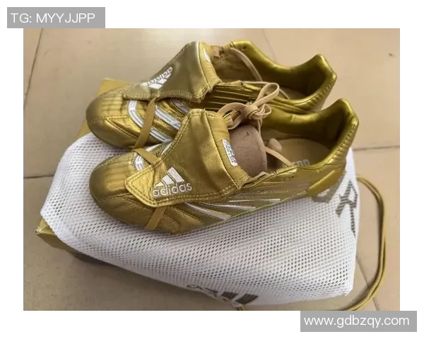 偶偶足球装备网助你轻松选购专业足球装备提升球技与比赛表现 偶偶足球装备网助你轻松选购专业足球装备提升球技与比赛表现